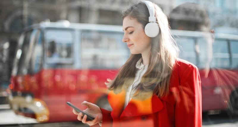 Näin aloitat äänikirjojen kuuntelun helposti